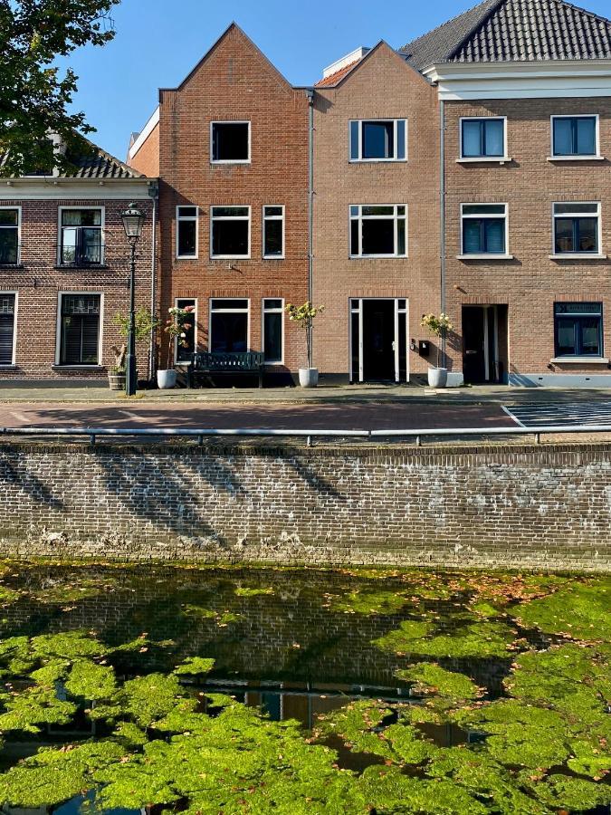 157, In De Aan De Gracht Apartment Kampen